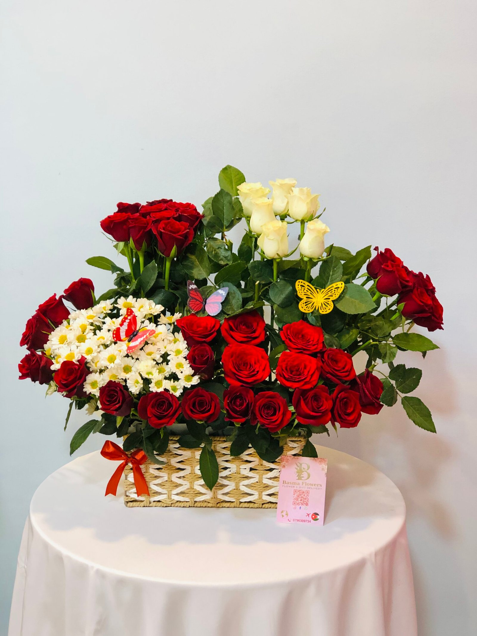 IMG_3036 Luxury Color Flower Basket - Image 1